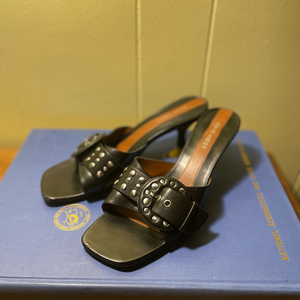 Vintage Leather Nine West Slides